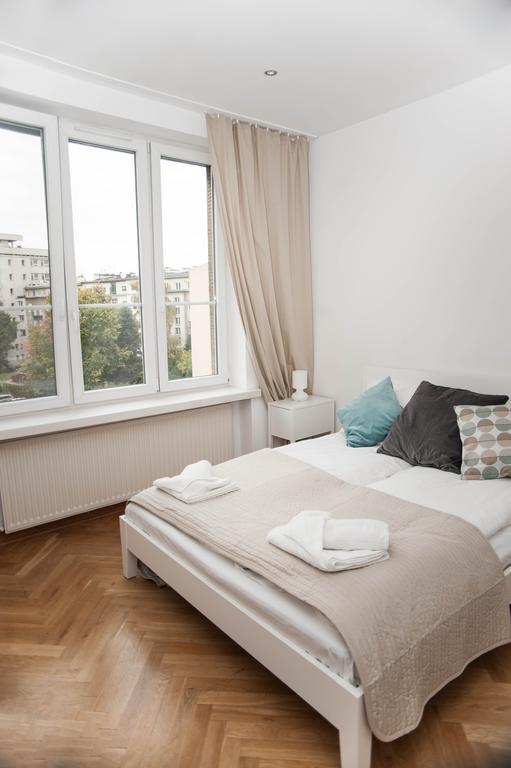 Bed and Breakfast Okay House Краков Экстерьер фото