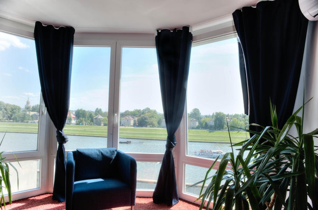 Bed and Breakfast Okay House Краков Экстерьер фото