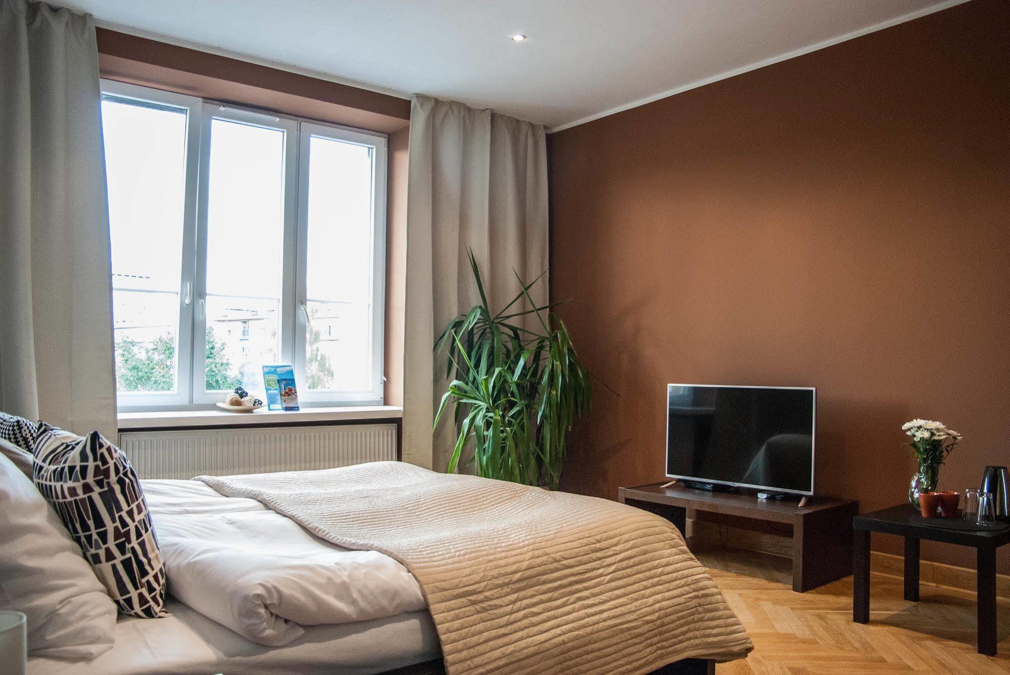 Bed and Breakfast Okay House Краков Экстерьер фото